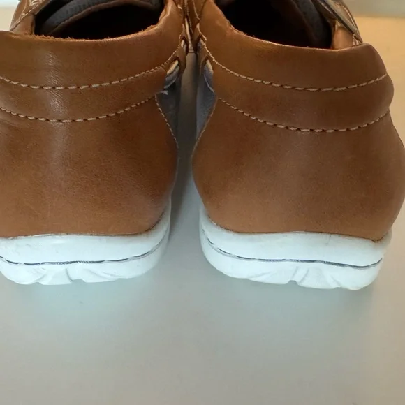 Clarks Blue and Tan Boat Shoe Loafers - Picture 2 of 5